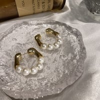 パール キャッチレスピアス
