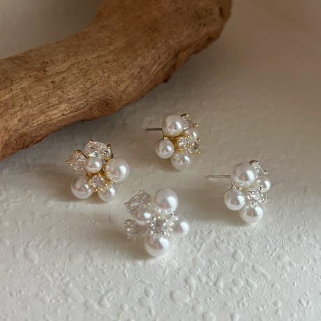 Pearl Petaliaピアス　イヤリング