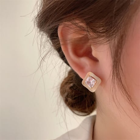 milk candy ピアス