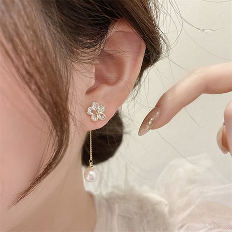 Flower ball ピアス