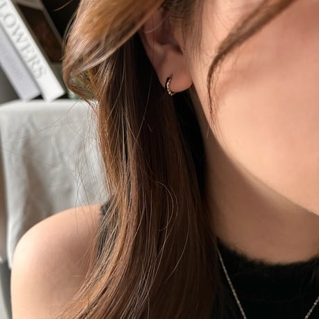 s074 ピアス