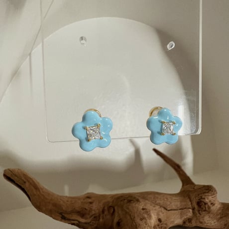 light blue flower イヤリング