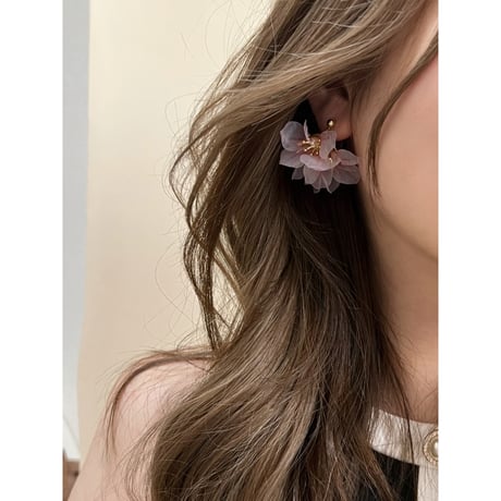 Violetta ピアス イヤリング