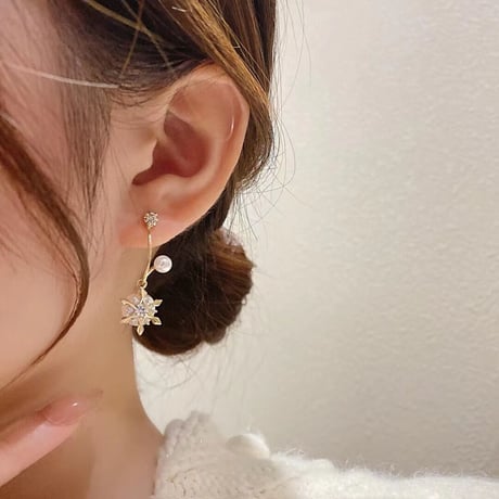 snow Pearl ピアス