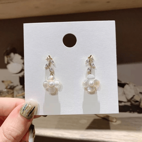 イチリンソウ ピアス