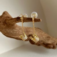 Crownピアス　イヤリング