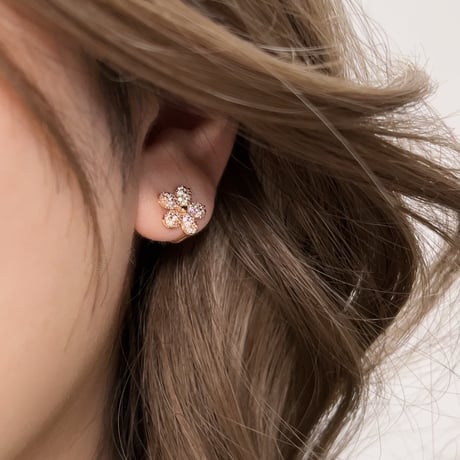 Fioriaピアス　イヤリング