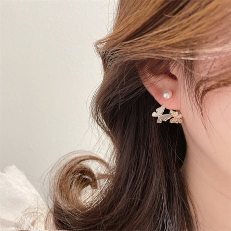 Flying butterflies ピアス