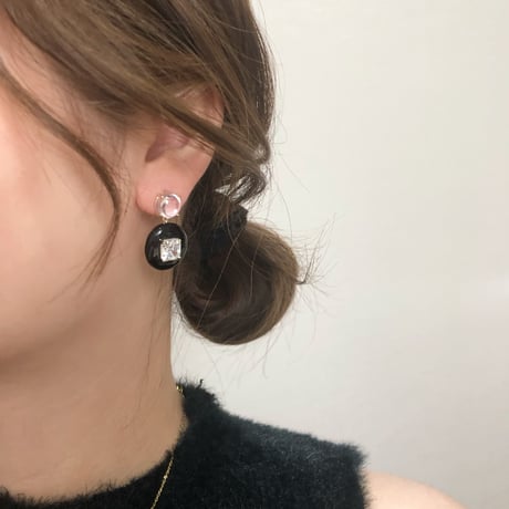 Black stone ピアス