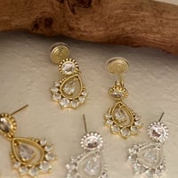 Diora ピアス　イヤリング