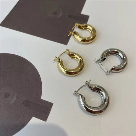 HOOP ピアス