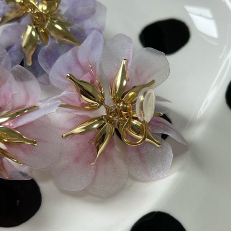 Violetta ピアス イヤリング
