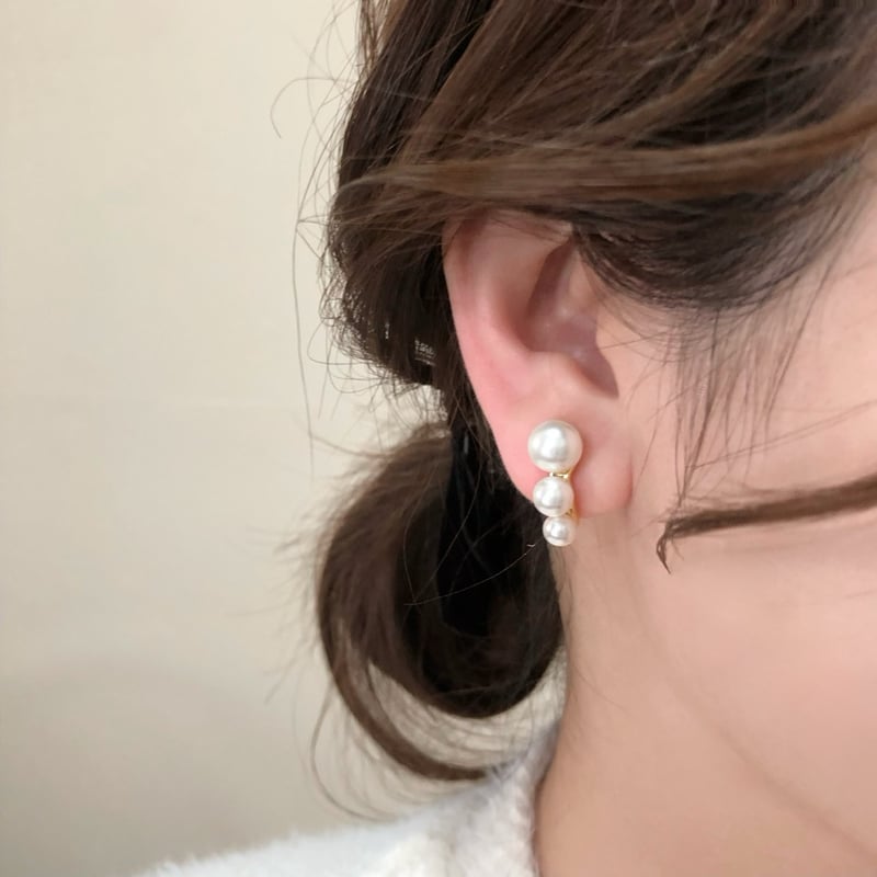 ダブルCパールイヤリング 3連パール イヤリング | Cattlya
