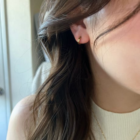s074 ピアス
