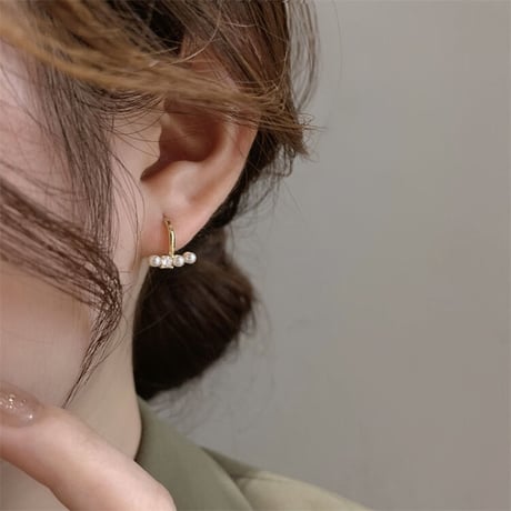 line キャッチレスピアス