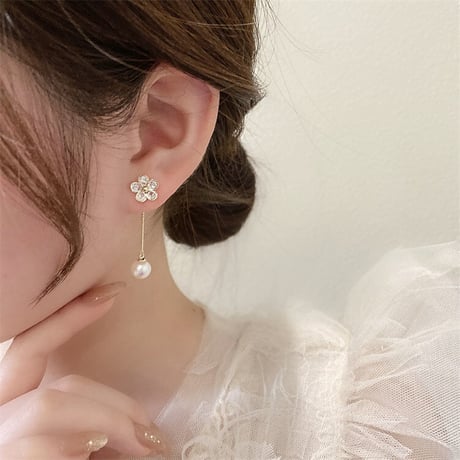 Flower ball ピアス