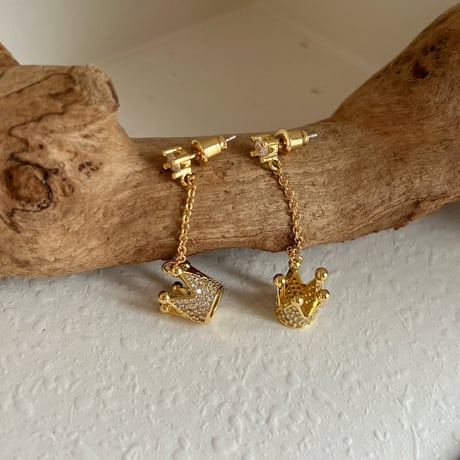 Crownピアス　イヤリング