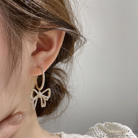ribbon hoop ピアス
