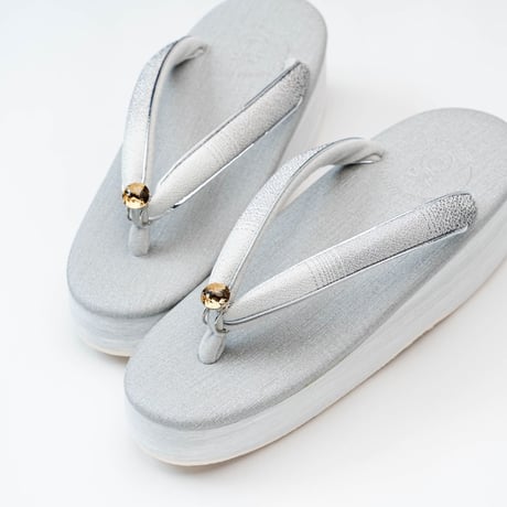 草履ピアス®️（クリスタル）