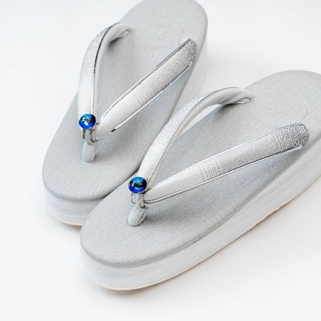 草履ピアス®️（クリスタル）