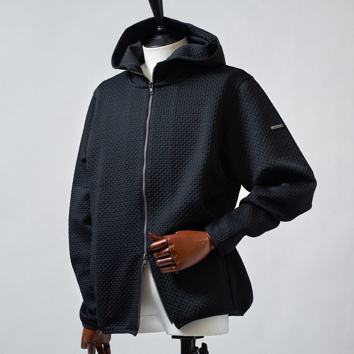【新品】MunsingwearストレッチダンボールポンチハーフZIPフーディ　L MOCO [ 21-5252910 ] 凸凹ｽﾄﾚｯﾁﾀﾞﾝﾎﾞｰﾙ【ﾌﾙZIPﾌｰﾃﾞｨー】
