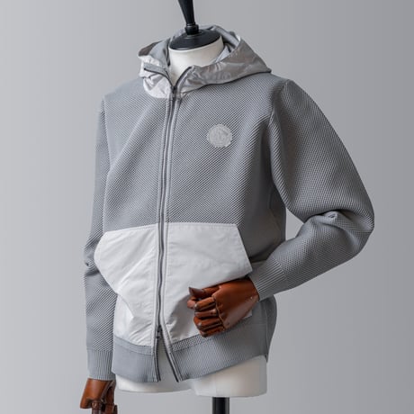 MOCO [ 21-3232910 ] ｳｰﾘｰﾎﾟﾘｴｽﾃﾙ×Moda core spun【ﾌﾙZIPﾌｰﾃﾞｨ】- ｵﾌﾎﾜｲﾄ(05)