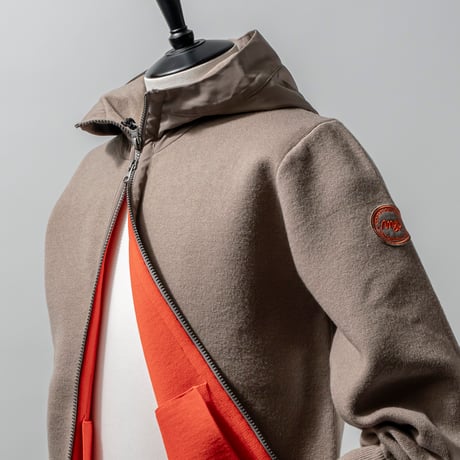 MOCO [ 21-3242910 ] Modal core spun yarn*ｳｰﾘｰﾎﾟﾘｴｽﾃﾙ【ﾌﾙZIPﾌｰﾃﾞｨー】- ﾍﾞｰｼﾞｭ(52)
