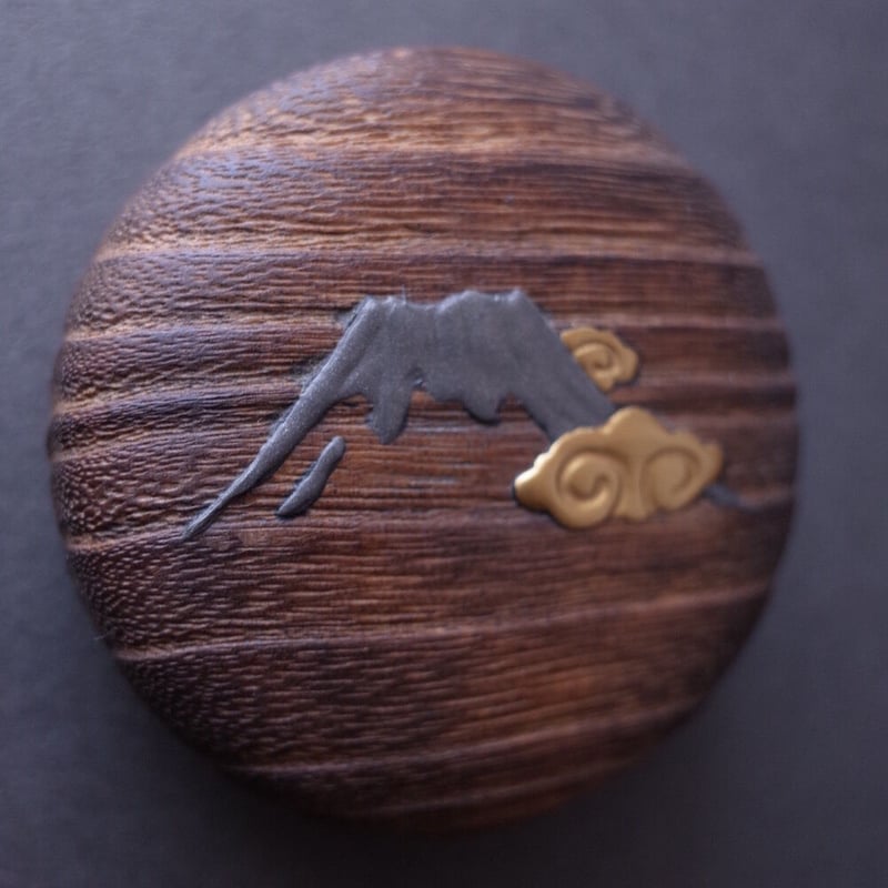 香合 山に雲／金魚蒔絵 | 金沢桐工芸 岩本清商店