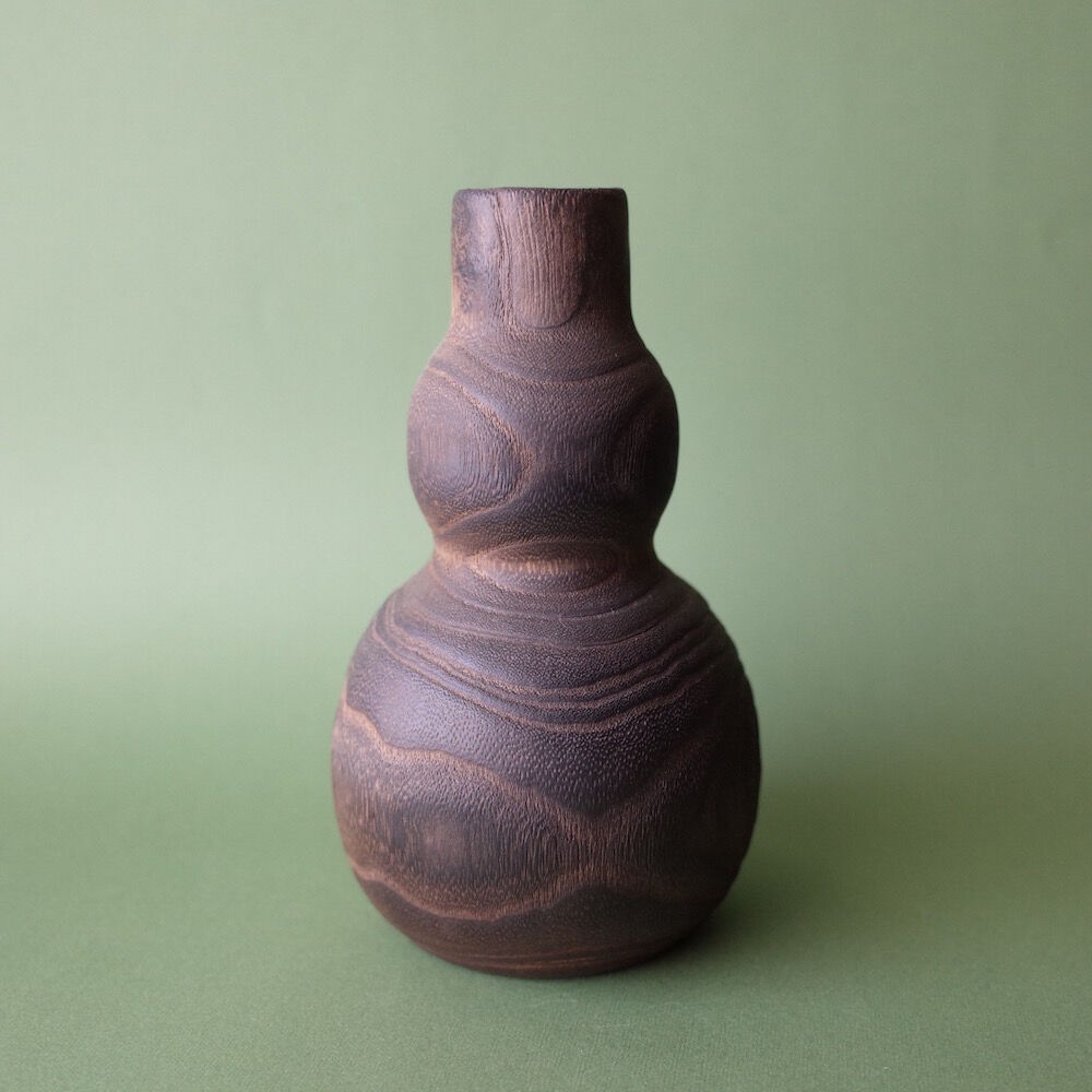 ひょうたん型一輪挿し 2種A | 金沢桐工芸 岩本清商店