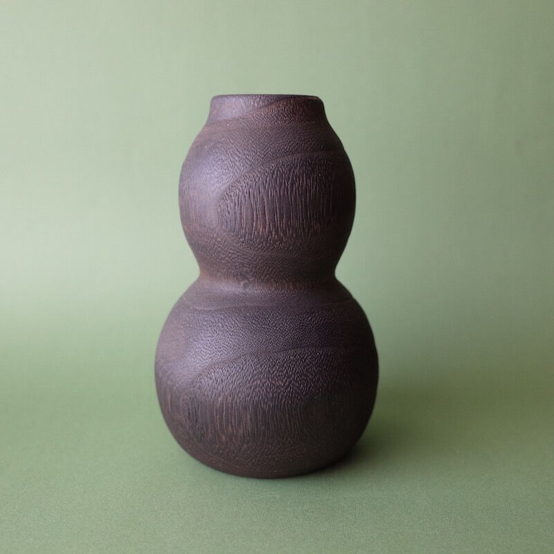 【03501】 鋳鉄 銅器 瓢箪 花瓶 一輪挿し 在銘 ひょうたん型一輪挿し（銅の落とし） | 金沢桐工芸 岩本清商店