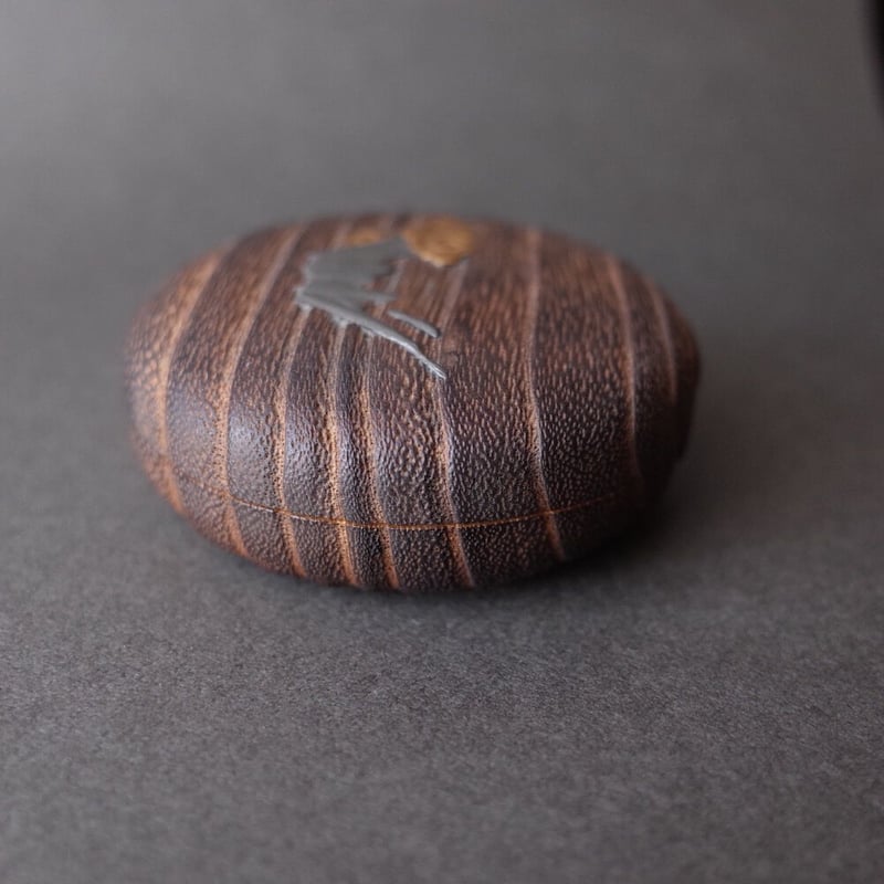 香合 山に雲／金魚蒔絵 | 金沢桐工芸 岩本清商店