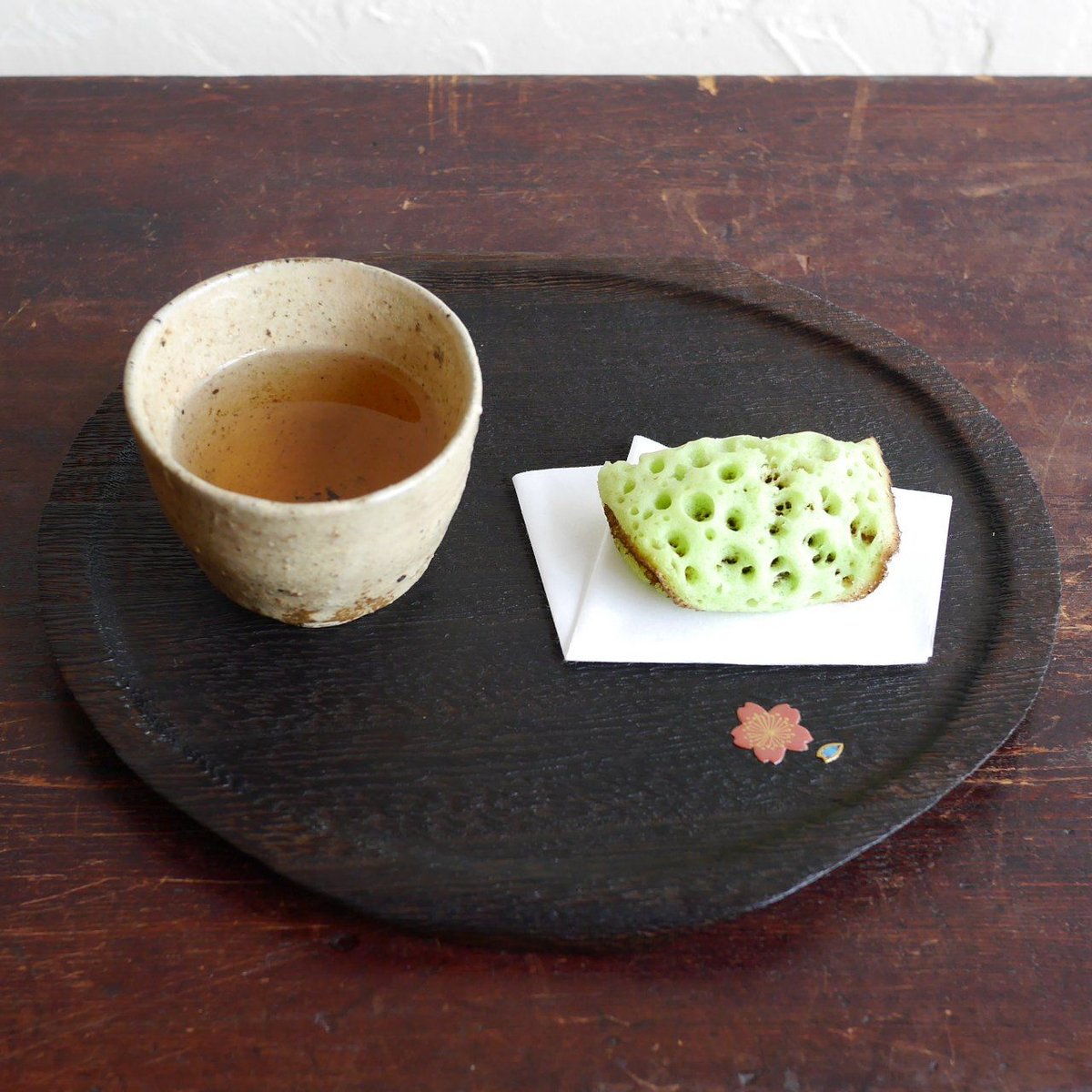 輪島塗　金蒔絵　菓子器　お盆付き 干菓子盆 蒔絵入 | 金沢桐工芸 岩本清商店
