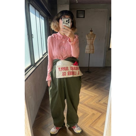 pink blouse