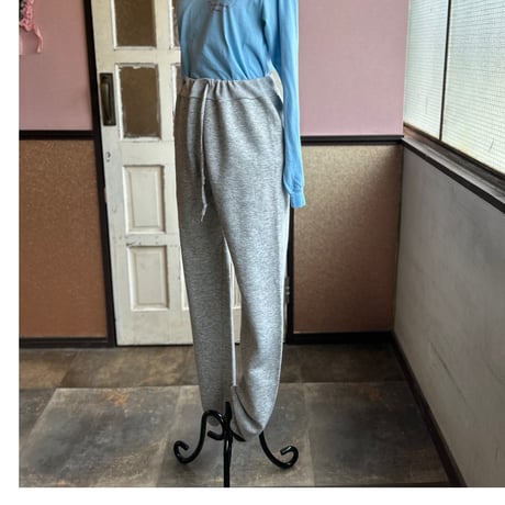 スゥエット　グレー　形よし＆紐部分可愛い
