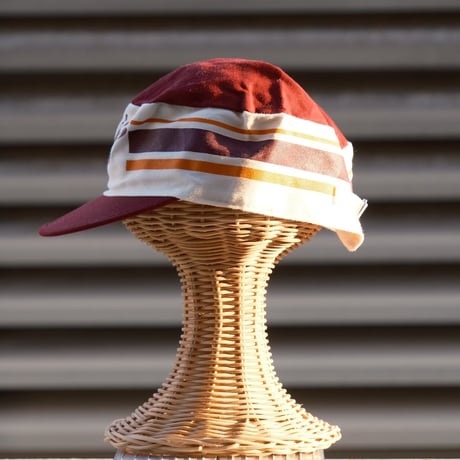 ◉ hat