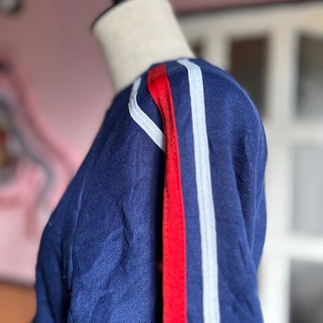 navy color tops