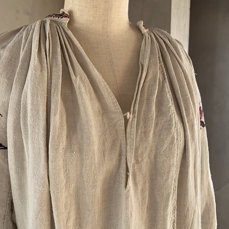 vintage　ウクライナ刺繍ドレス　リネン