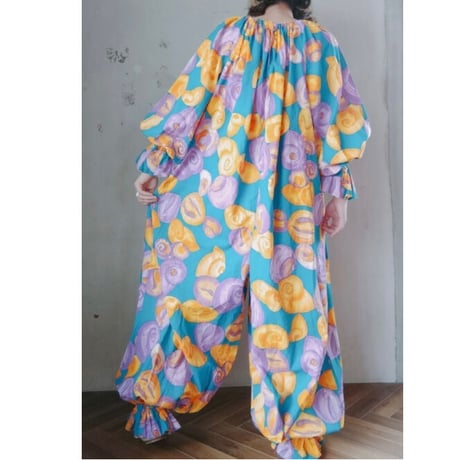 オールインワン　つなぎ　珍アイテム
