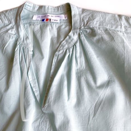 Sleeveless smock shirt：water blue