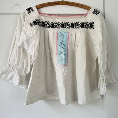 ウクライナ刺繍 | STORES ウクライナ刺繍 | STORES