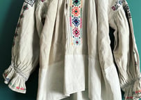 vintage Hungary Embroidery Blous ハンガリー刺繍ブラウス
