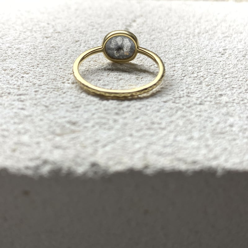 pt900 プラチナ V字 リング　ソルトアンドペッパーダイヤ　イデアジュエリー pt900 プラチナ V字 リング ソルトアンドペッパーダイヤ イデア