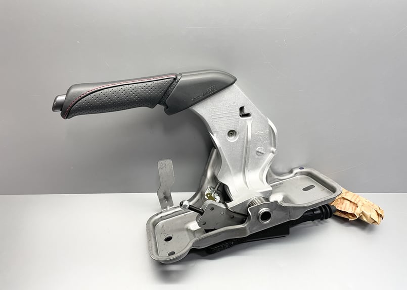 R35GT-R パーキングブレーキ コントロール ASSY NISMO 赤ステッチ