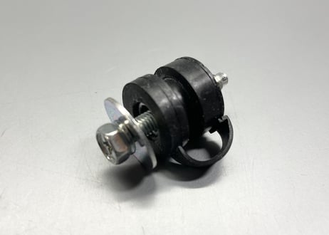 R35GT-R 電ファンモーター用 ブッシュ+ボルト+ナットセット