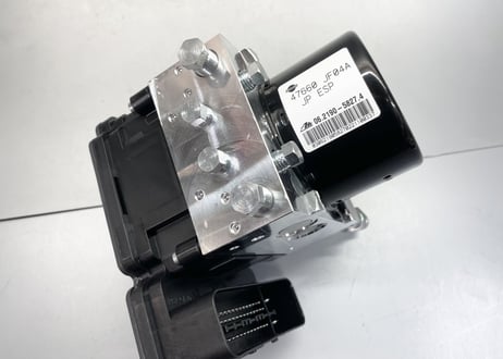 R35GT-R ABS アクチュエーターASSY