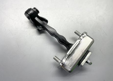 R35GT-R チェックフロントドアリンクASSY 各種