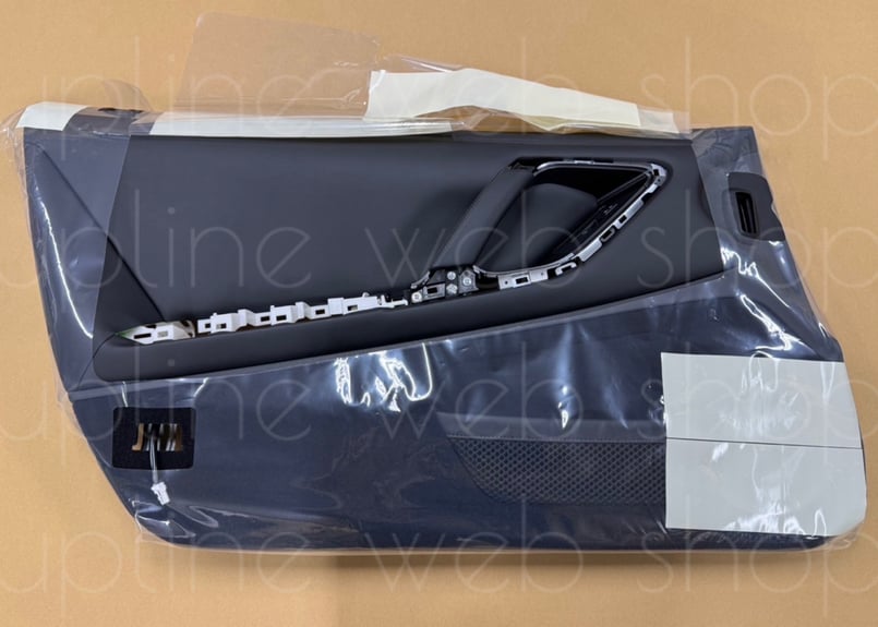 R35GT-R 2011-2012 フロントドア フィニッシャー ASSY 左右