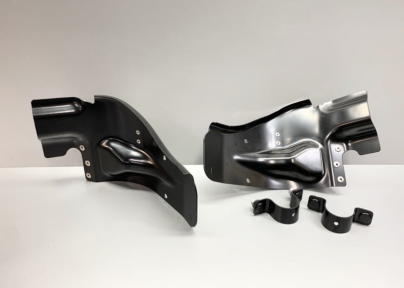 日産　R35GTR トップシークレット製　カーボンブレーキエアガイド一式 日産R35GTR トップシークレット製カーボンブレーキエアガイド一式