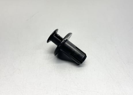 R35GT-R クリップ 4個セット KB50A