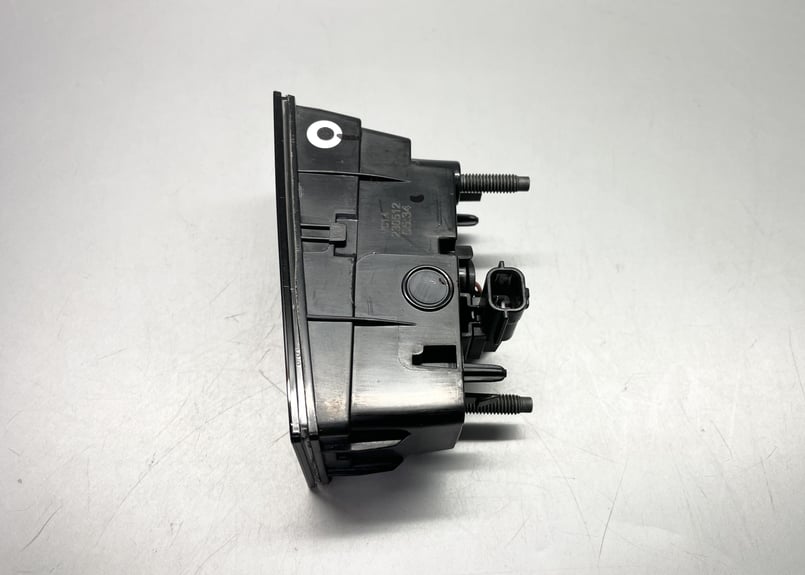 R35GT-R 現行 2024 リアフォグランプASSY | upline web shop R35GT-R 現行 2024 リアフォグランプASSY | upline web shop